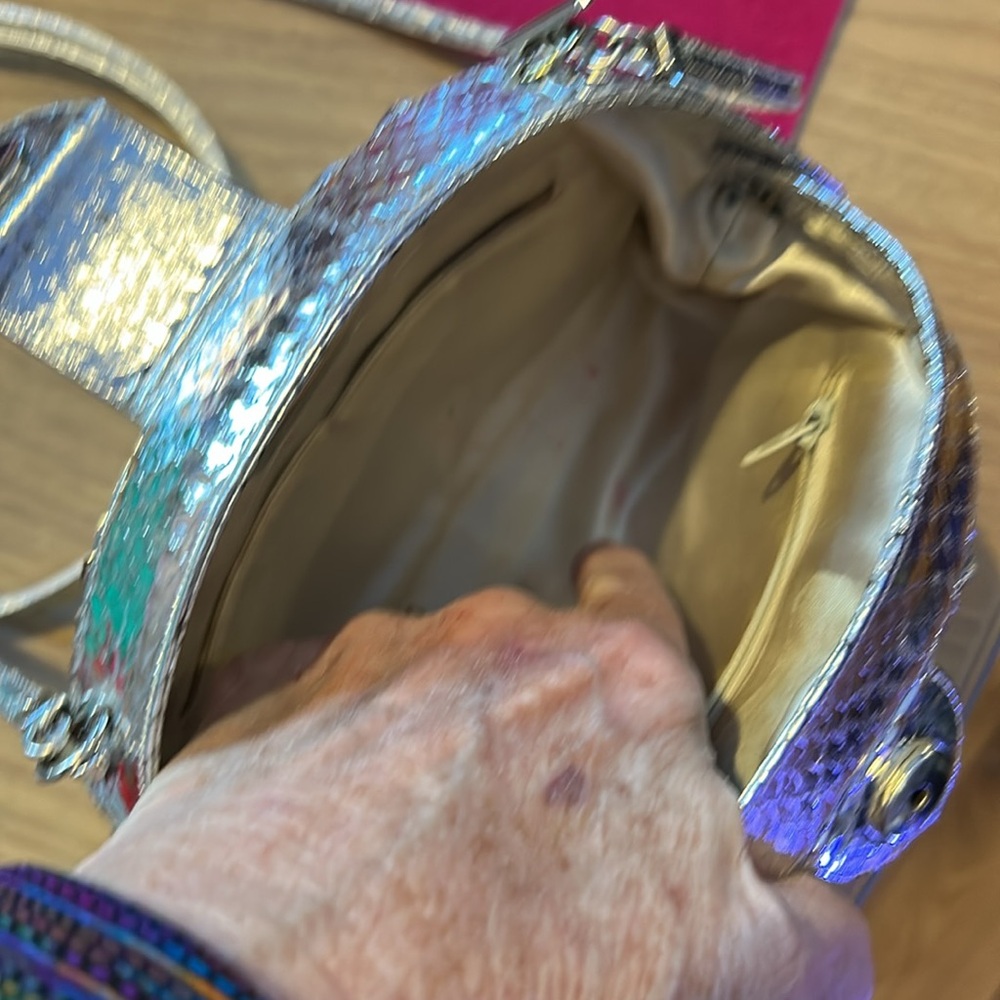 Vintage Judith Leiber evening bag - Picture 10 of 16